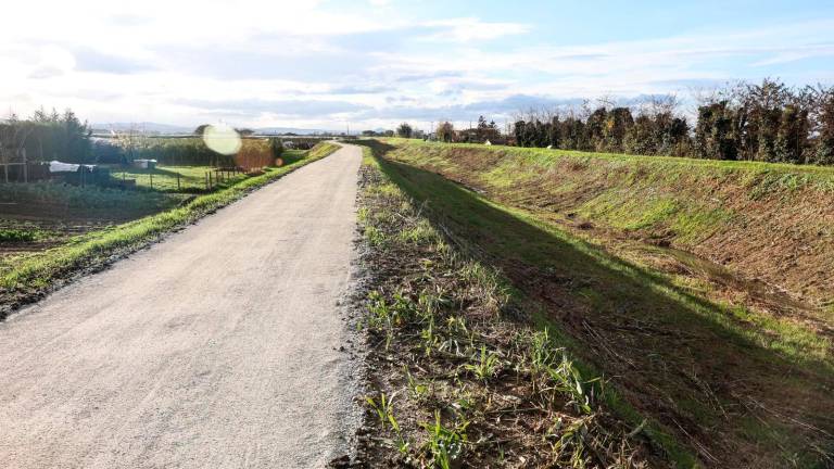 Un tratto della ciclovia del Pisciatello Un tratto della ciclovia del Pisciatello