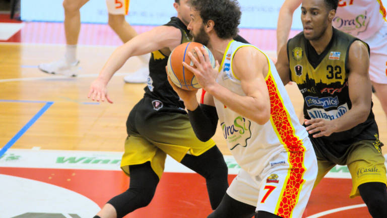 Basket A2, la Corte d'Appello: OraSì-Ferrara si deve rigiocare Basket A2, la Corte d'Appello: OraSì-Ferrara si deve rigiocare