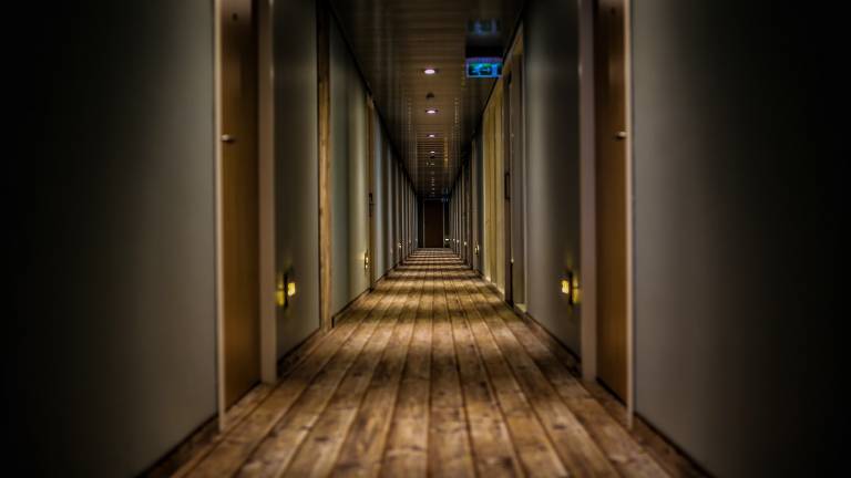 Clienti imbufaliti: un hotel di Rimini fa il pieno di irregolarità Clienti imbufaliti: un hotel di Rimini fa il pieno di irregolarità