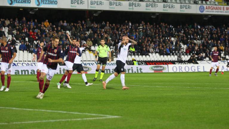 Calcio e coronavirus, la Lega Pro cerca di riorganizzarsi Calcio e coronavirus, la Lega Pro cerca di riorganizzarsi