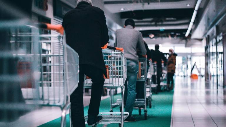 Imola, viola il divieto di avvicinamento all’ex compagna: inseguito e arrestato al centro commerciale Imola, viola il divieto di avvicinamento all’ex compagna: inseguito e arrestato al centro commerciale