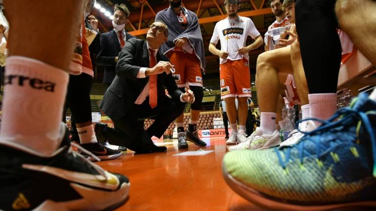 Basket A2, Dell'Agnello: Unieuro, occhi aperti a Latina Basket A2, Dell'Agnello: Unieuro, occhi aperti a Latina