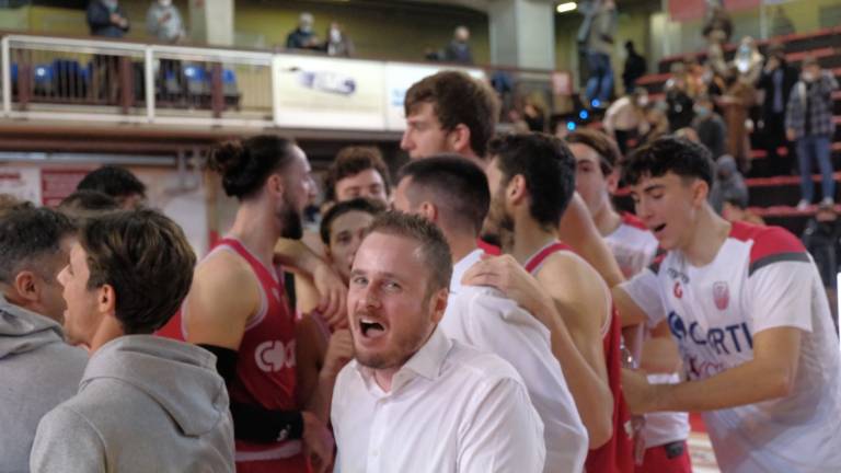 Basket B, Imola supera Faenza, Rimini batte Montegranaro. Cesena ko a Jesi Basket B, Imola supera Faenza, Rimini batte Montegranaro. Cesena ko a Jesi