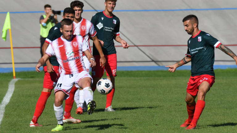 Calcio D, un sabato con Rimini-Forlì: un derby che vale tanto Calcio D, un sabato con Rimini-Forlì: un derby che vale tanto