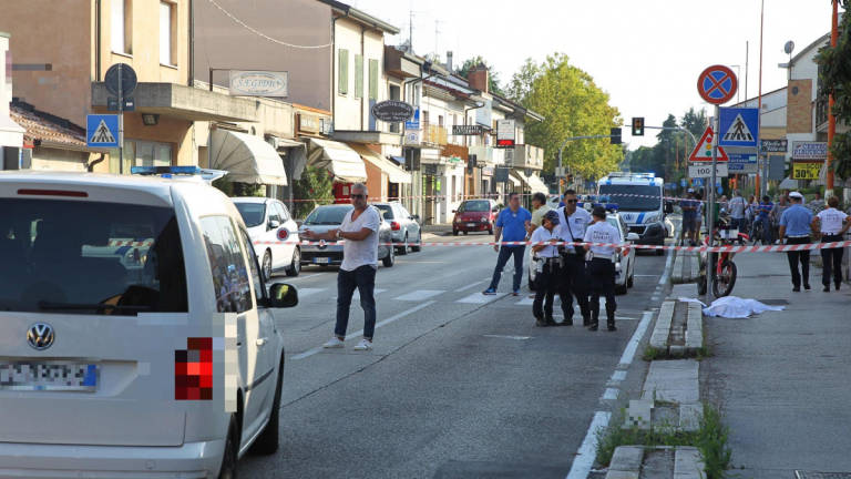 Incidente tra due moto a Cesena, muore un ragazzo di 15 anni - VIDEO Incidente tra due moto a Cesena, muore un ragazzo di 15 anni - VIDEO