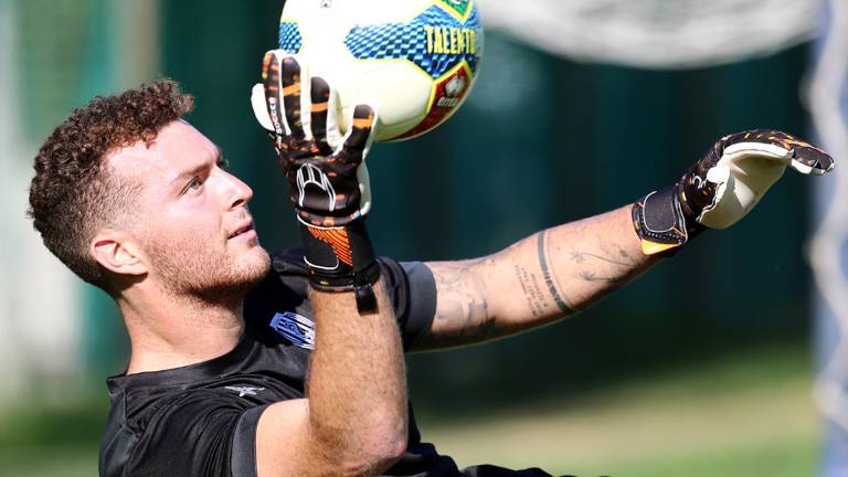 Calcio C, il Cesena ha ufficializzato l'ingaggio del portiere Luca Lewis Calcio C, il Cesena ha ufficializzato l'ingaggio del portiere Luca Lewis