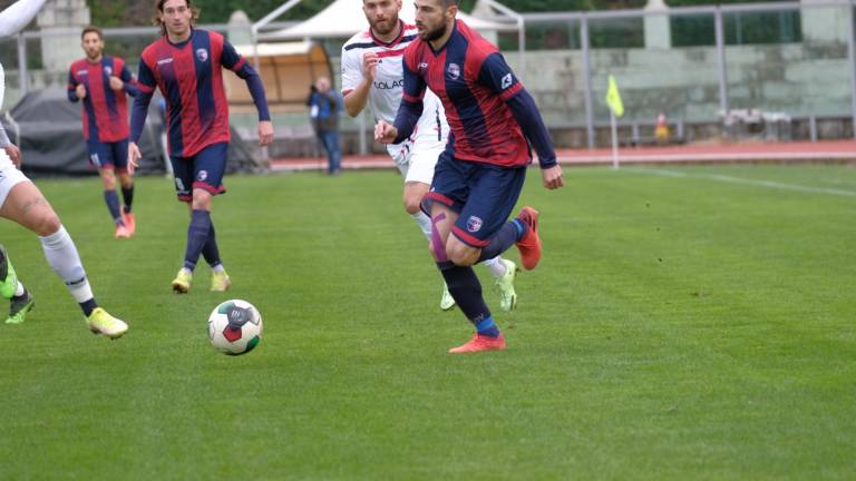 Calcio C, bestemmia in campo: l'Imolese valuta il ricorso per la squalifica di Turchetta Calcio C, bestemmia in campo: l'Imolese valuta il ricorso per la squalifica di Turchetta