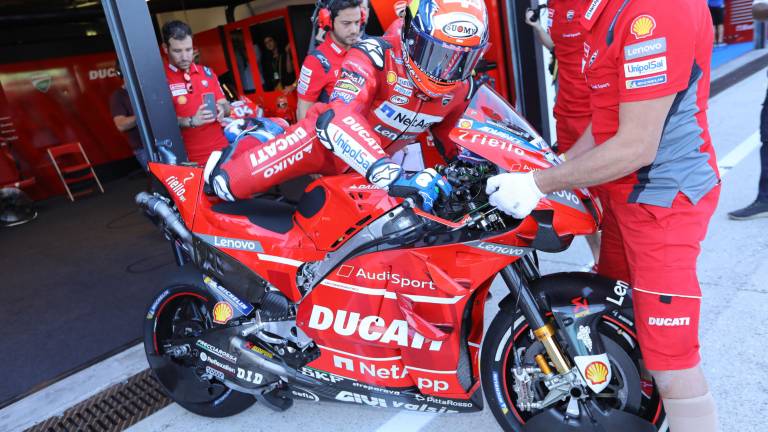 MotoGp, pole di Oliveira, Dovizioso in quarta fila MotoGp, pole di Oliveira, Dovizioso in quarta fila