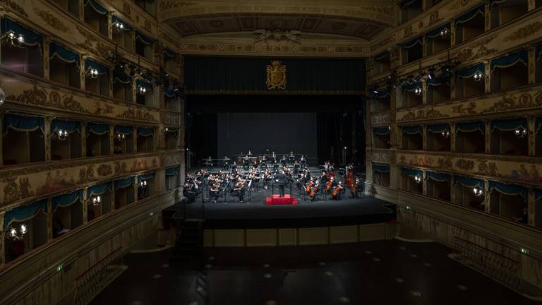 Ravenna, omaggio di Muti a Salvagiani e nuova luce a teatro Ravenna, omaggio di Muti a Salvagiani e nuova luce a teatro