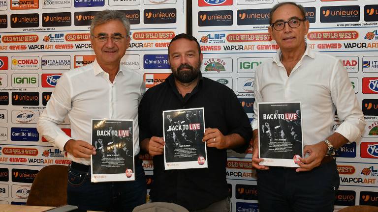 Basket A2, la campagna abbonamenti dell'Unieuro Forlì: ecco come acquistarli Basket A2, la campagna abbonamenti dell'Unieuro Forlì: ecco come acquistarli