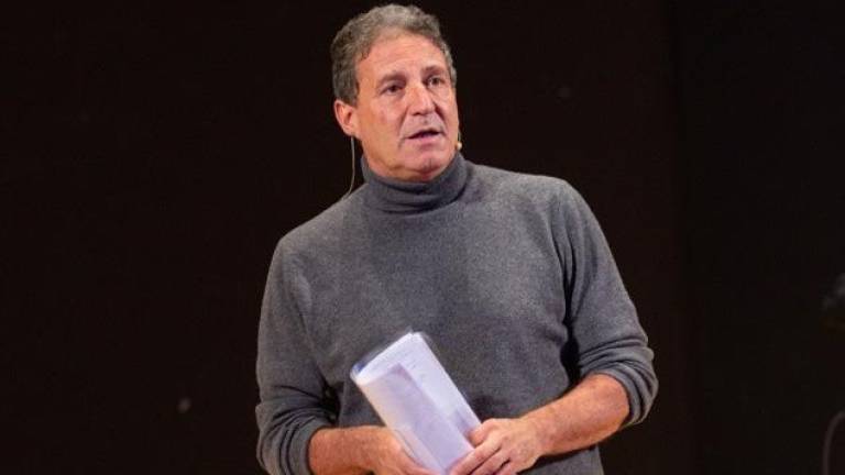 La pandemia raccontata dal giornalista Gigi Riva in un libro La pandemia raccontata dal giornalista Gigi Riva in un libro