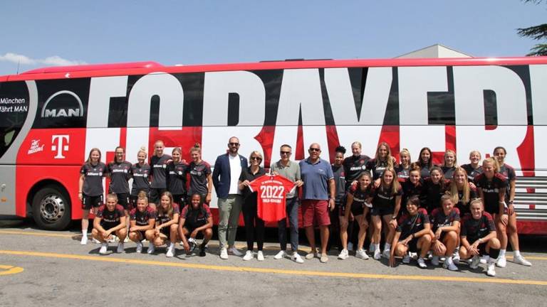 Calcio donne, il Bayern Monaco in ritiro a Bagno di Romagna fa visita al Bagno Fantini di Cervia Calcio donne, il Bayern Monaco in ritiro a Bagno di Romagna fa visita al Bagno Fantini di Cervia