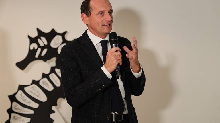 Calcio, il Cesena e gli incontri con i possibili acquirenti Calcio, il Cesena e gli incontri con i possibili acquirenti