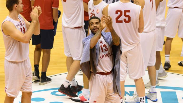 Basket A2, Forlì vince il torneo di Caserta (76-78) grazie a Watson Basket A2, Forlì vince il torneo di Caserta (76-78) grazie a Watson