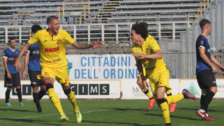 Calcio serie D, il Forlì crolla in casa, vittorie di Ravenna, United Riccione e Sammaurese Calcio serie D, il Forlì crolla in casa, vittorie di Ravenna, United Riccione e Sammaurese