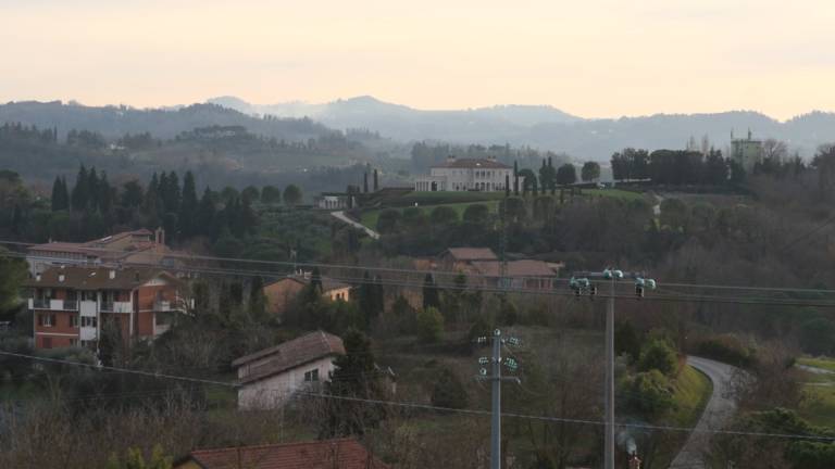La caccia ai ladri nelle ville della Cesena Bene parte da alcuni video La caccia ai ladri nelle ville della Cesena Bene parte da alcuni video