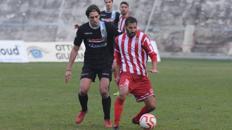 Calcio D, Forlì avanti con Buonocunto a centrocampo Calcio D, Forlì avanti con Buonocunto a centrocampo