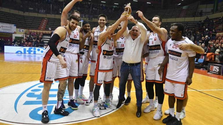Basket A2, Martino, gioie da derby: Unieuro, vittoria corale - Gallery Basket A2, Martino, gioie da derby: Unieuro, vittoria corale - Gallery