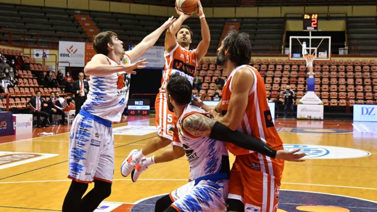 Basket A2, l'Unieuro Forlì torna in trasferta dopo 10 mesi Basket A2, l'Unieuro Forlì torna in trasferta dopo 10 mesi