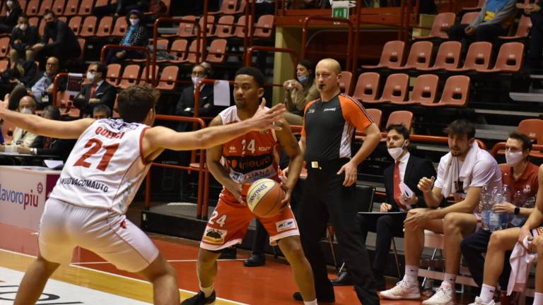 Basket A2, l'Unieuro liquida anche la Tesi Group Pistoia (81-72) Basket A2, l'Unieuro liquida anche la Tesi Group Pistoia (81-72)