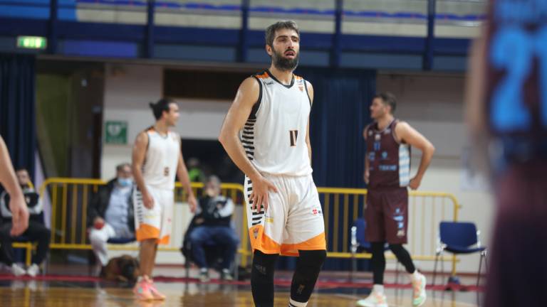 Basket B, netta sconfitta per i Tiges Cesena ad Ancona (75-56) Basket B, netta sconfitta per i Tiges Cesena ad Ancona (75-56)