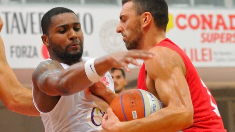 Ravenna e la storiella della salvezza, Forlì che deve iniziare a fare canestro: benvenuti al derby Ravenna e la storiella della salvezza, Forlì che deve iniziare a fare canestro: benvenuti al derby