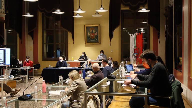 Bagnacavallo, approvato il bilancio di previsione, si dimettono due assessori Bagnacavallo, approvato il bilancio di previsione, si dimettono due assessori