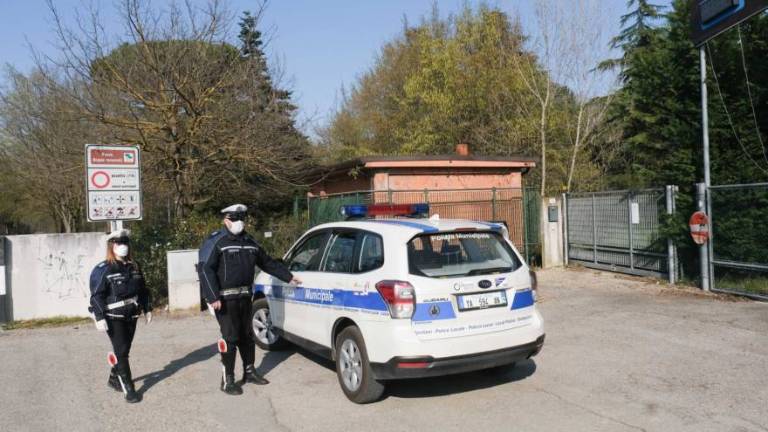 Imola, le prime salate sanzioni col nuovo decreto anti coronavirus Imola, le prime salate sanzioni col nuovo decreto anti coronavirus