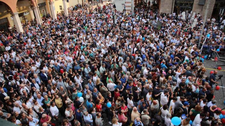 I big inquinano il dibattito locale I big inquinano il dibattito locale