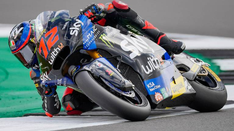 Moto2, la spunta Fernandez, Bezzecchi finisce ko Moto2, la spunta Fernandez, Bezzecchi finisce ko