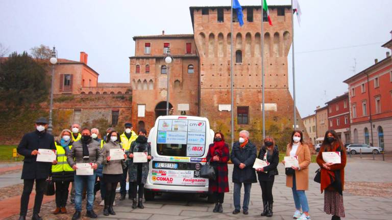 Lugo, da Progetti del cuoreAuser un Fiat Doblò per i diversamente abili Lugo, da Progetti del cuoreAuser un Fiat Doblò per i diversamente abili
