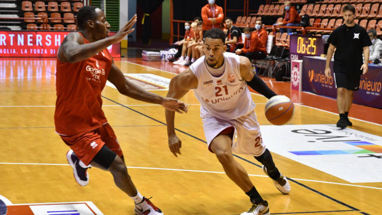 Basket A2, test duro e probante per l'Unieuro contro Pistoia Basket A2, test duro e probante per l'Unieuro contro Pistoia
