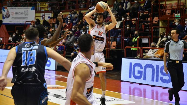 Basket A2, Dell'Agnello: Brava Unieuro a tenere Ferrara sotto la sua media - Gallery Basket A2, Dell'Agnello: Brava Unieuro a tenere Ferrara sotto la sua media - Gallery