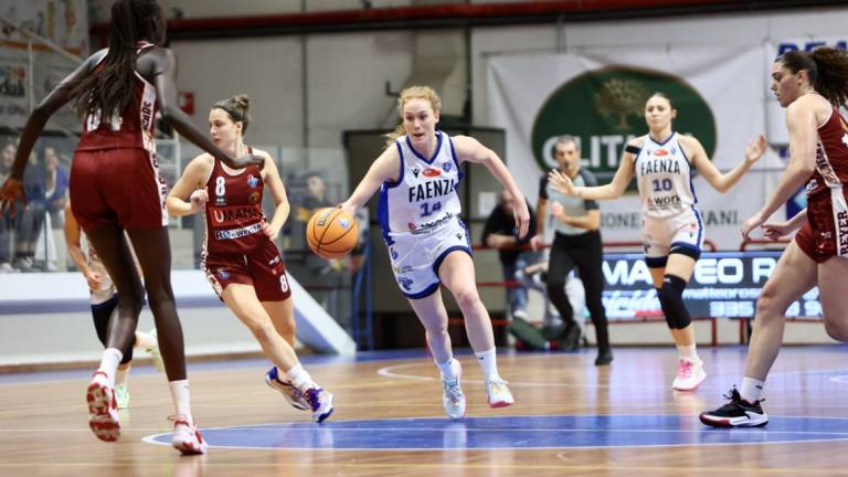Basket A1 donne, E-Work, punizione eccessiva a Campobasso Basket A1 donne, E-Work, punizione eccessiva a Campobasso