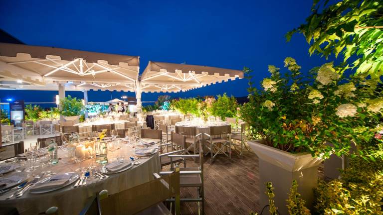 Milano Marittima, la spiaggia del Palace inaugura la stagione sabato 15 giugno Milano Marittima, la spiaggia del Palace inaugura la stagione sabato 15 giugno
