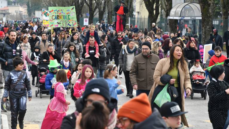 Forlì. In migliaia al Carnevale insieme Forlì. In migliaia al Carnevale insieme