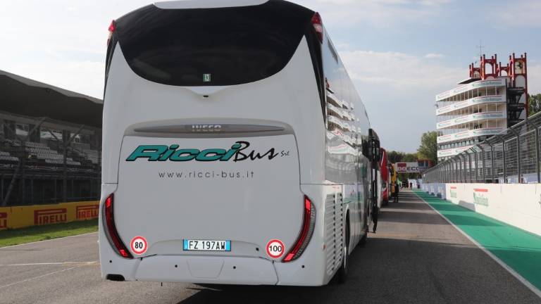Imola, aziende trasporti: O garantiamo i servizi bus o paghiamo gli autisti Imola, aziende trasporti: O garantiamo i servizi bus o paghiamo gli autisti