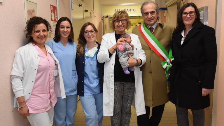 Forlì, una bimba la prima nata del 2020 Forlì, una bimba la prima nata del 2020