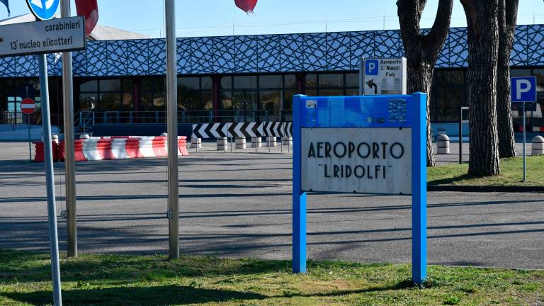 Gli ambientalisti: «Aeroporto di Forlì, perdite che pesano sui cittadini». Ecco i conti Gli ambientalisti: «Aeroporto di Forlì, perdite che pesano sui cittadini». Ecco i conti