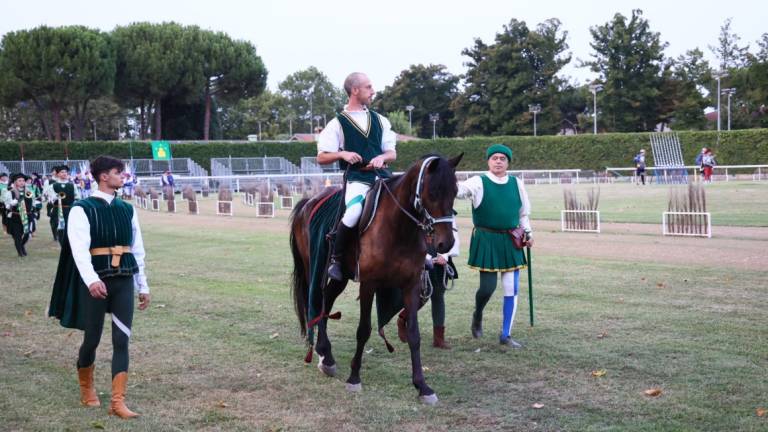 Dopo 8 anni il Rione Verde vince il Palio di Faenza 2023 ed esplode la festa - VIDEO Dopo 8 anni il Rione Verde vince il Palio di Faenza 2023 ed esplode la festa - VIDEO