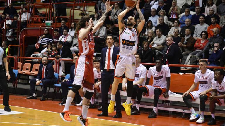 Basket A2 Supercoppa: un venerdì sera con la classica Forlì-Rimini Basket A2 Supercoppa: un venerdì sera con la classica Forlì-Rimini