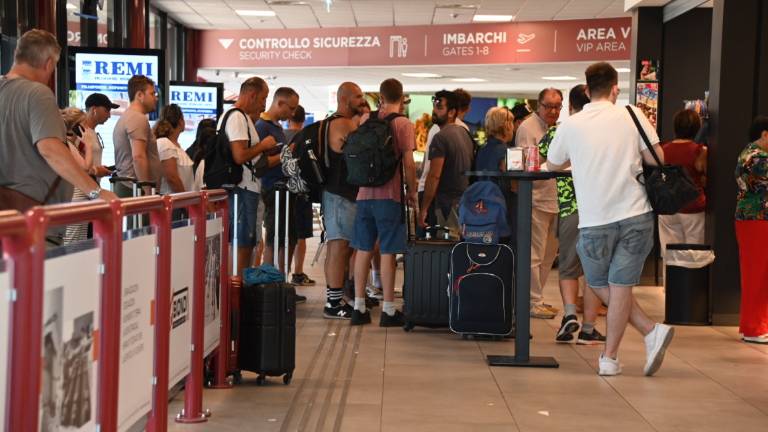 Forlì. Sciopero all'aeroporto di Bologna, il Ridolfi decolla Forlì. Sciopero all'aeroporto di Bologna, il Ridolfi decolla