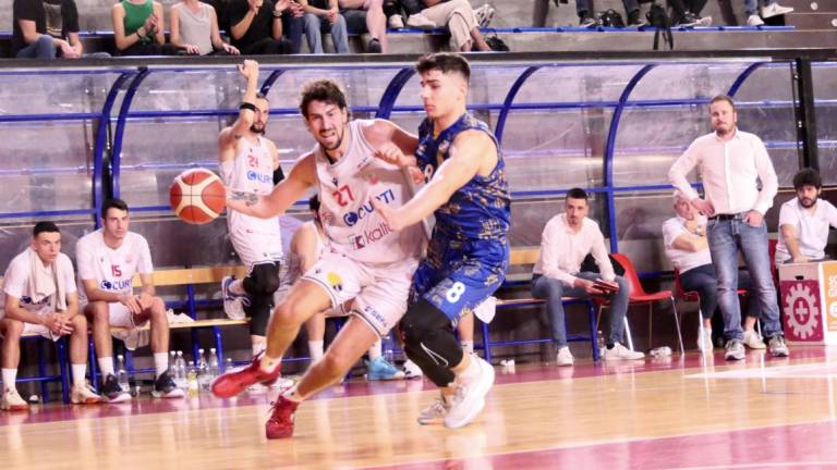 Basket B play-out, l'Andrea Costa perde anche garadue con Fiorenzuola ed è a un passo dalla retrocessione (53-59) Basket B play-out, l'Andrea Costa perde anche garadue con Fiorenzuola ed è a un passo dalla retrocessione (53-59)