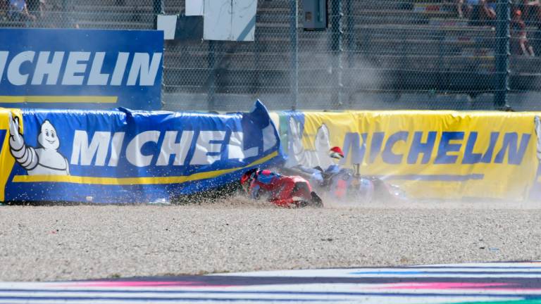 MotoGp, “Ho sbagliato io”: Marquez sereno dopo la caduta in prova a Misano VIDEO GALLERY MotoGp, “Ho sbagliato io”: Marquez sereno dopo la caduta in prova a Misano VIDEO GALLERY
