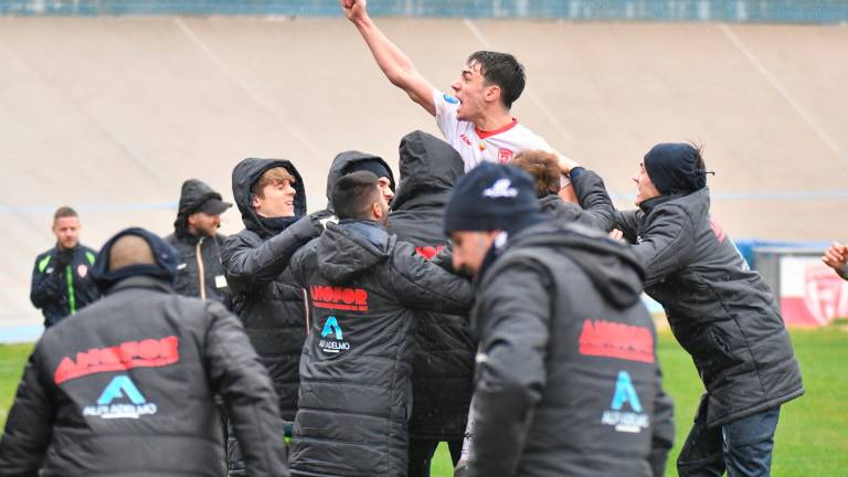 Cristian Pecci esulta dopo un gol in campionato foto FABIO BLACO Cristian Pecci esulta dopo un gol in campionato foto FABIO BLACO