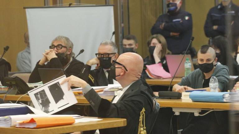 Ravenna, l'assassinio di Ilenia Fabbri: i contatti tra Nanni e Barbieri iniziarono nel 2019 Ravenna, l'assassinio di Ilenia Fabbri: i contatti tra Nanni e Barbieri iniziarono nel 2019