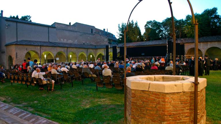 Cesena, chiostro di San Francesco ed eventi estivi: come presentare la proposta al Comune Cesena, chiostro di San Francesco ed eventi estivi: come presentare la proposta al Comune