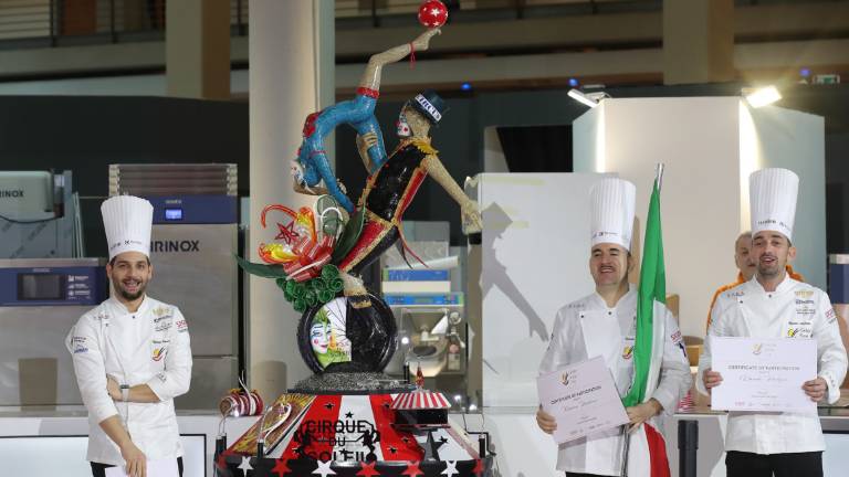 Rimini, Gelato Europe Cup: la nazionale italiana trionfa al Sigep con la sua scultura Rimini, Gelato Europe Cup: la nazionale italiana trionfa al Sigep con la sua scultura