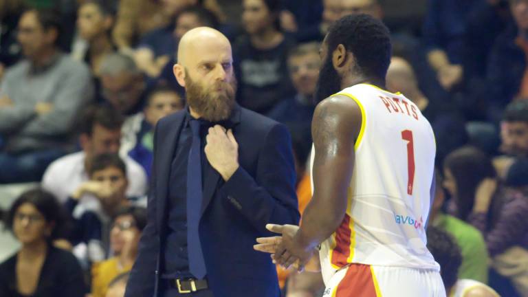 Basket, un altro capolavoro dell'OraSì (74-75) Basket, un altro capolavoro dell'OraSì (74-75)