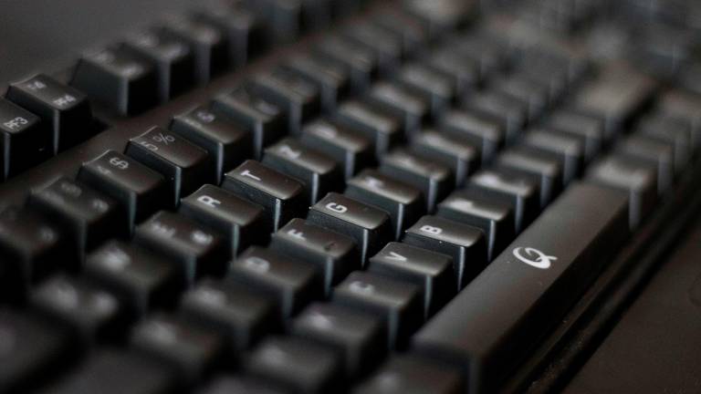 Savignano, ruba un computer all’Iper Rubicone e strattona l’addetta alla vigilanza che prova a fermarlo: 50enne arrestato Savignano, ruba un computer all’Iper Rubicone e strattona l’addetta alla vigilanza che prova a fermarlo: 50enne arrestato